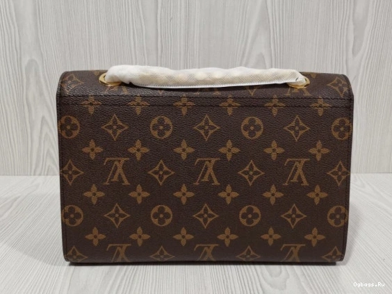 Vuitton VICTOIRE Louis 0417